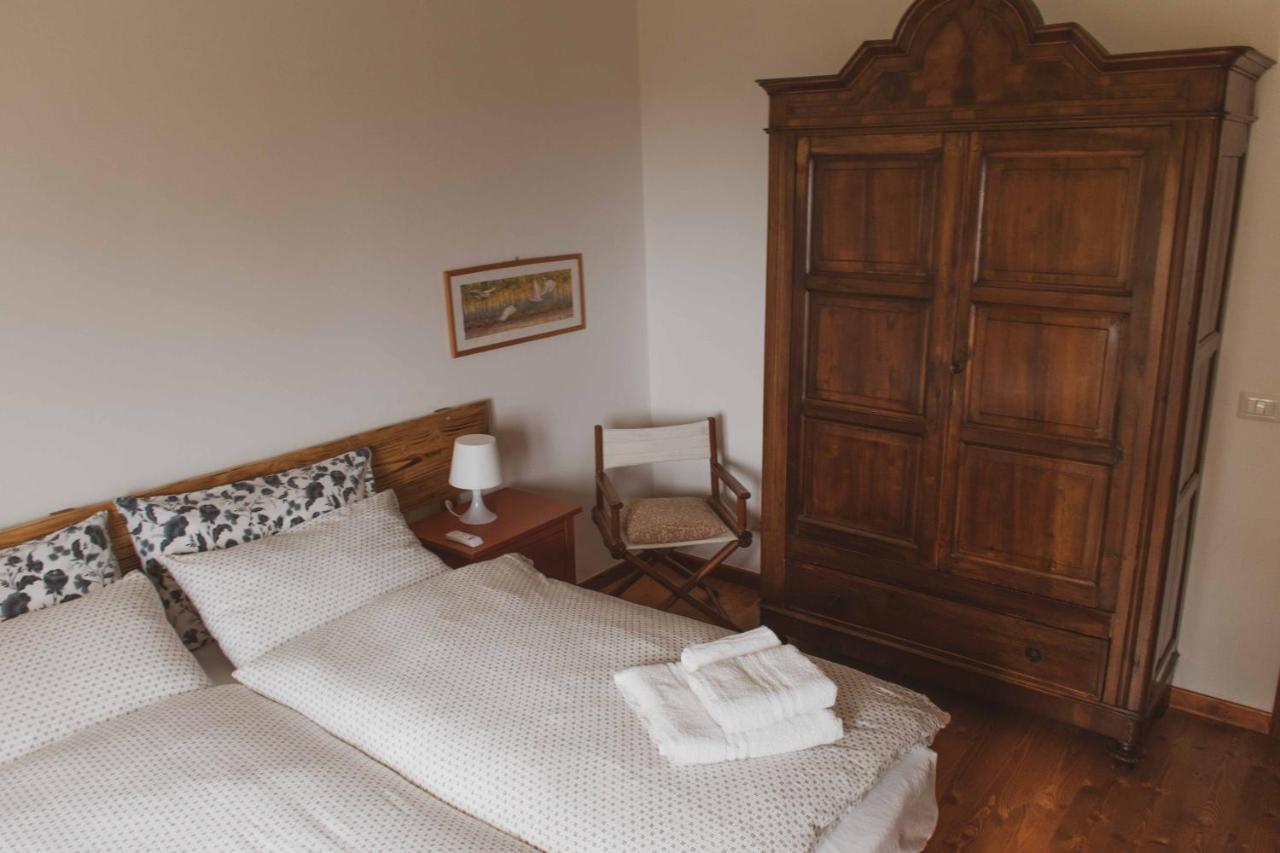 Bed And Breakfast Humus Sapiens Castiglione Chiavarese Exterior photo