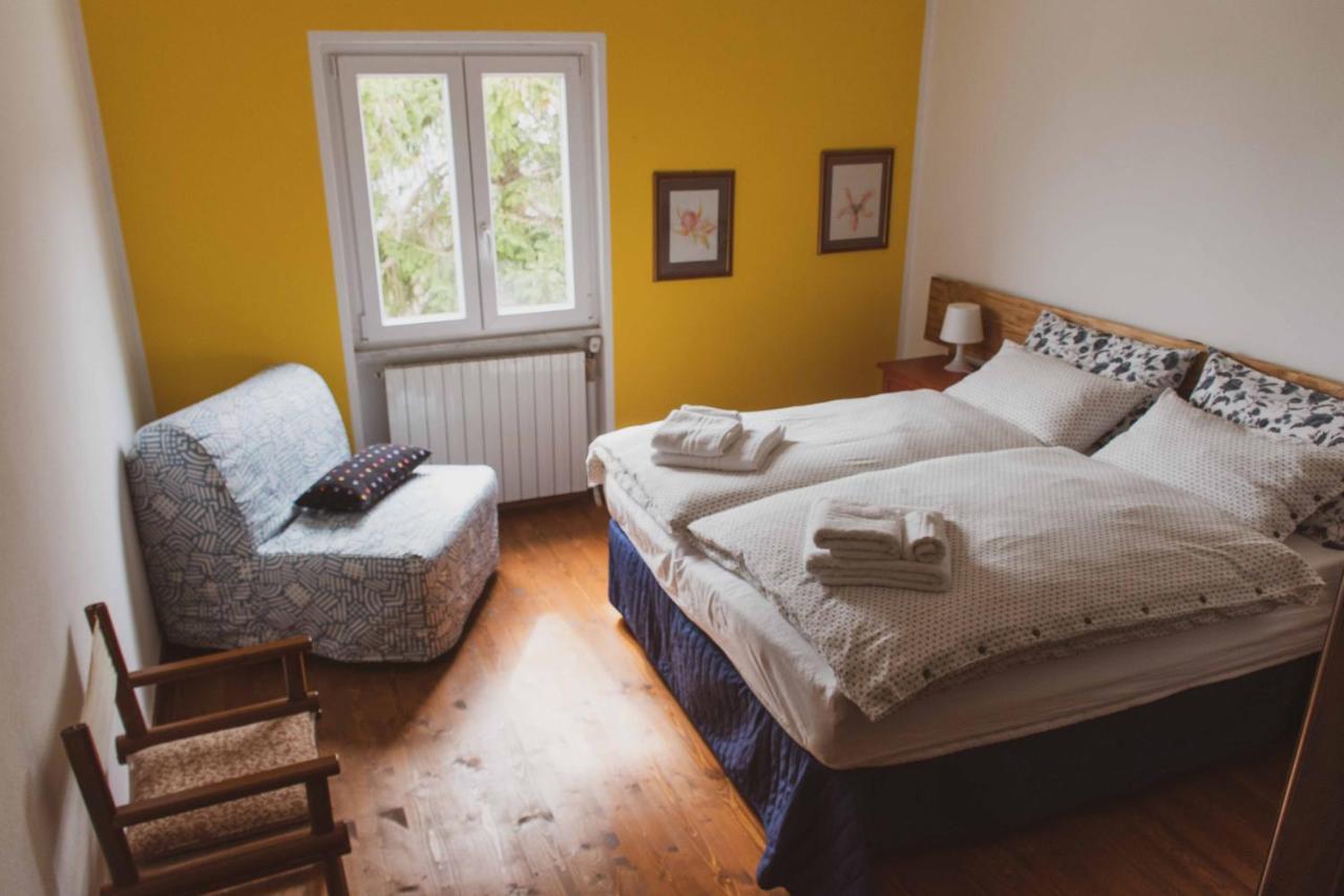 Bed And Breakfast Humus Sapiens Castiglione Chiavarese Exterior photo
